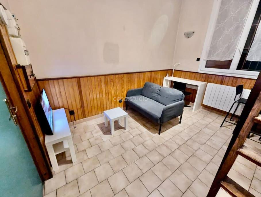 Photo de Studio - Hyper Centre avec Parking & Wifi Gratuit
