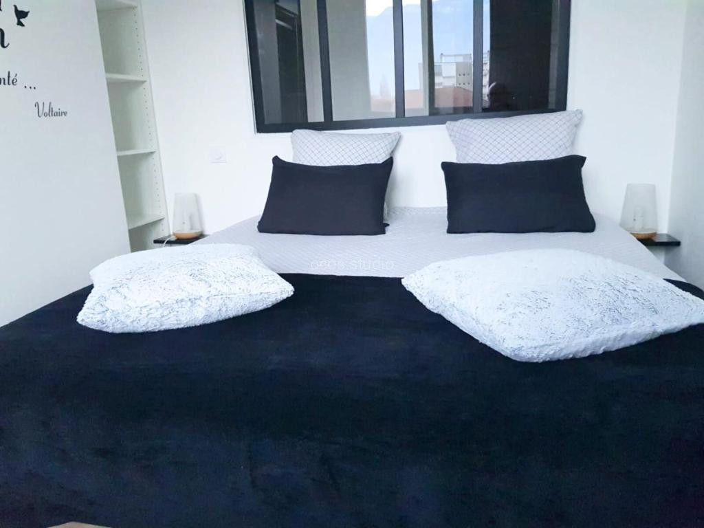 Photo de Vue Montagne - Appt Cosy et calme - Netflix - Fibre
