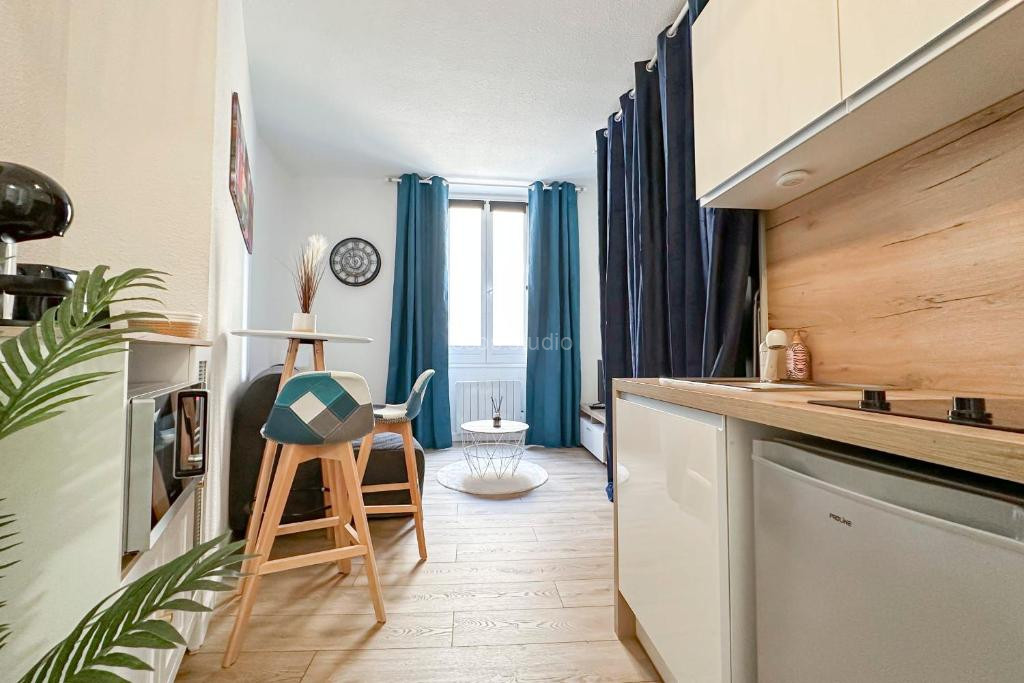 Photo de #HT Le Lorraine Studio hyper-centre fully equipped