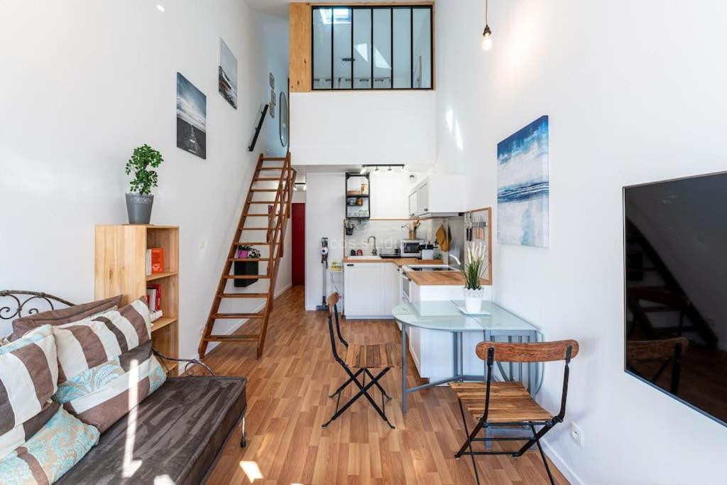 Photo de Duplex charmant : fibre optique WIFI - Netflix - Confort +