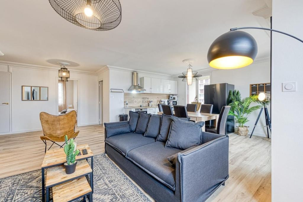 Photo de Magnificent apartment, 4 bedrooms, fiber wifi
