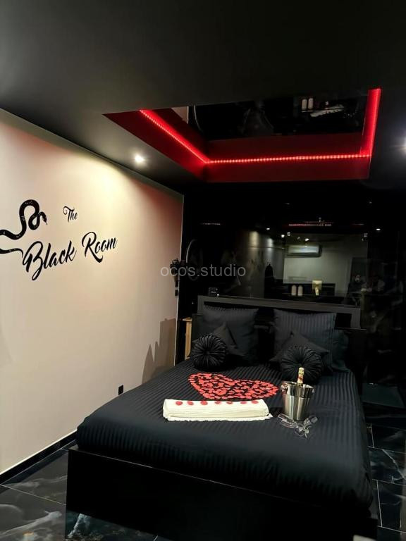 Photo de Romantique room,balnéo,mirroir,parking