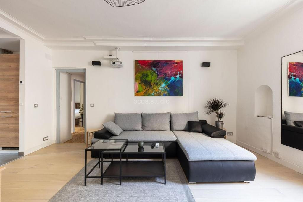 Photo de 4-room city center apartment - L'Atmosphère Balnéo