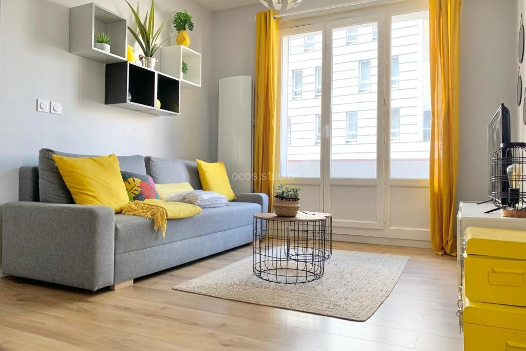 Photo de #D6 Hello Sunshine T3 Sleeps 6 Caserne de Bonne