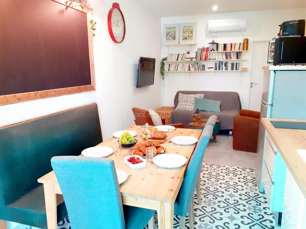 photo de Esprit Bistrot / Rent4night Grenoble