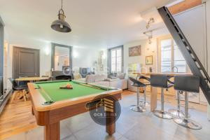 Style indus & Billard - Coeur de Grenoble à Grenoble