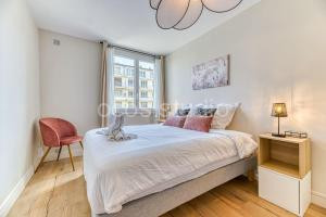 Ambiance cosy: 4 personnes-wifi fibre-tout équipé à Grenoble