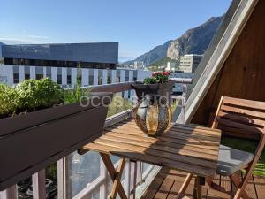 Agréable T2 dernier étage avec balcon & parking - Grenoble Europole à Grenoble