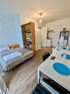 Appartement Proche Centre & Station Service avec parking privé Gratuit à Grenoble