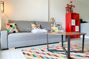 #D1 The red one Studio sofa bed Near GEM train station à Grenoble