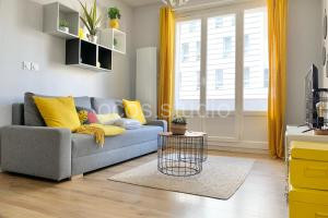 #D6 Hello Sunshine T3 Sleeps 6 Caserne de Bonne à Grenoble