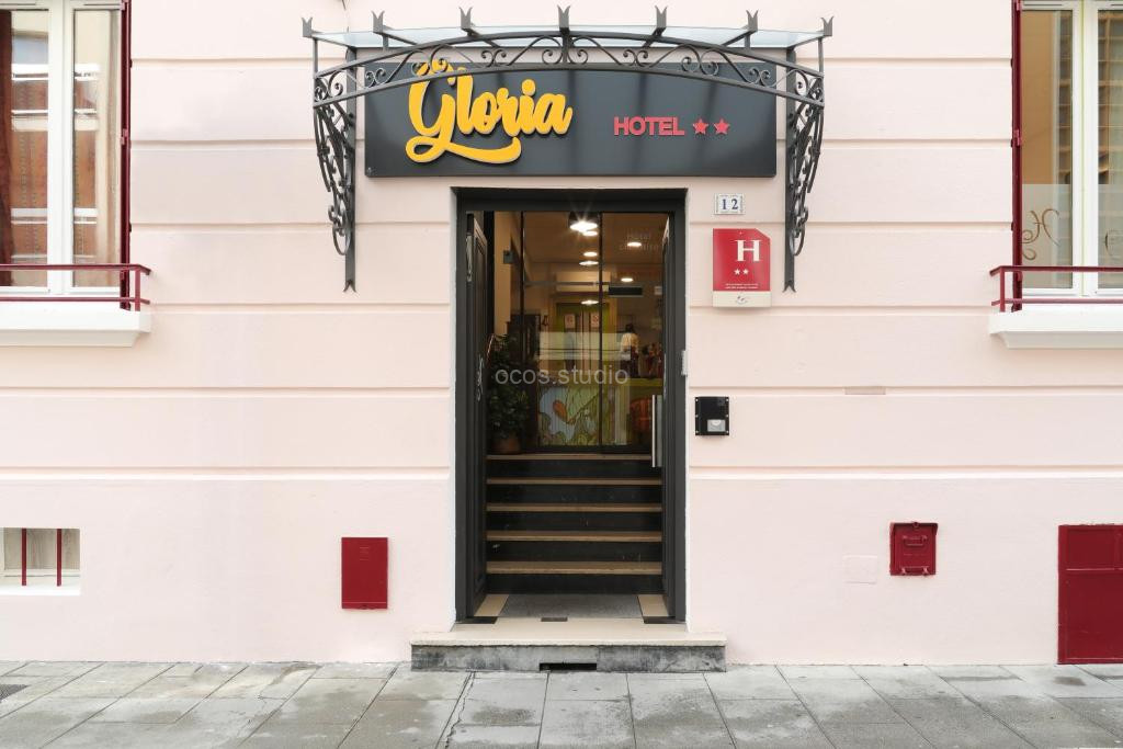 Photo de Hôtel Gloria